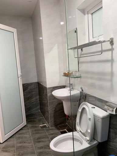 Bathroom 5, Khach San Chieu Chuong, Phan Thiết