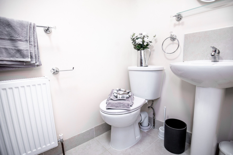 Bathroom 4, Trivelles Seaview, Lancashire