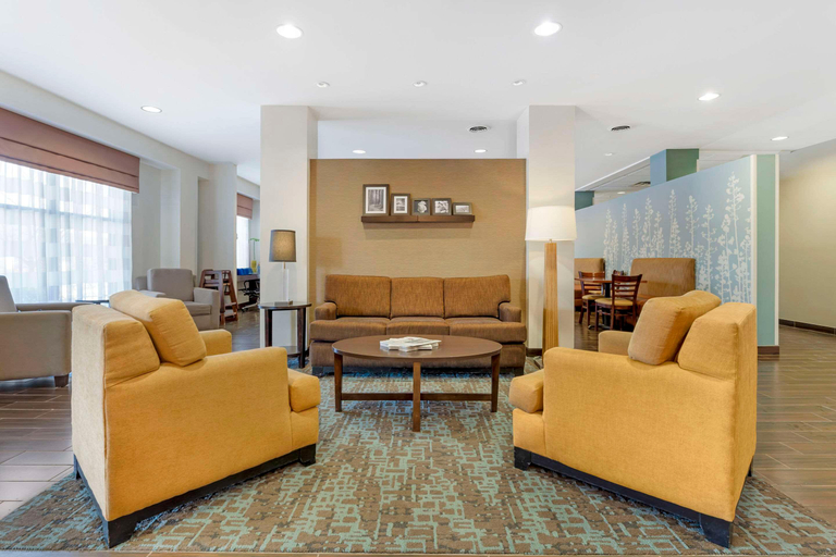 Public Area 2, Sleep Inn & Suites Cumberland - LaVale, Allegany