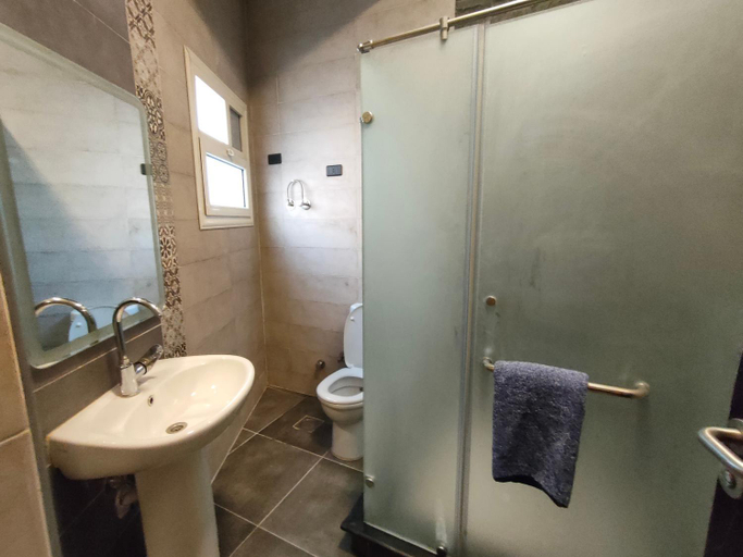 Bathroom 4, Sphinx hostel, Unorganized in Al Jizah