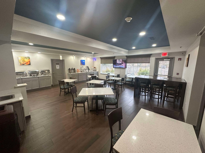 Food & Drinks 5, Comfort Suites Texarkana Texas, Bowie
