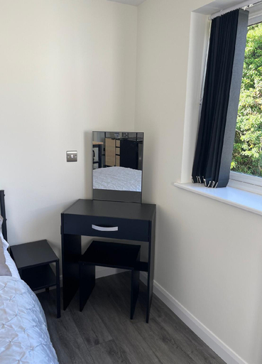 Bedroom 2, Studio apartment in Harefield, London
