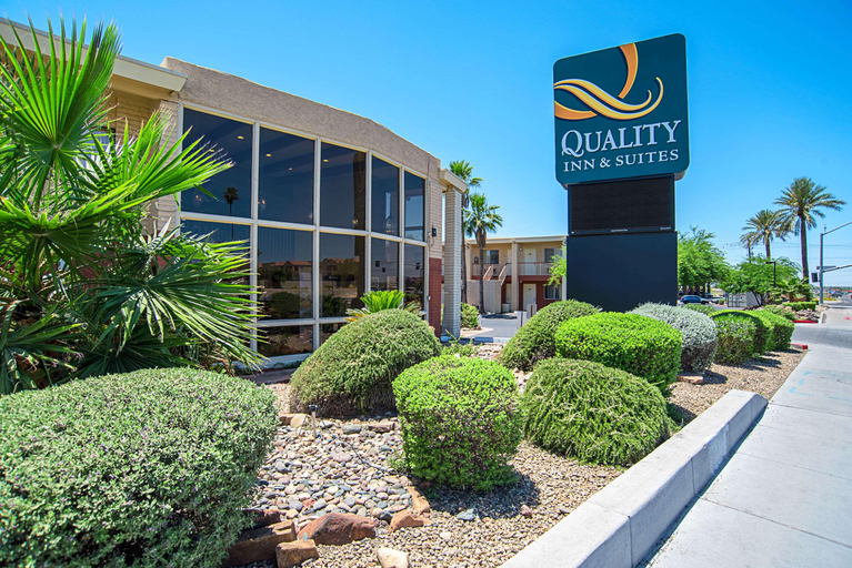 Exterior & Views 2, Quality Inn & Suites Phoenix Nw Sun City, Maricopa