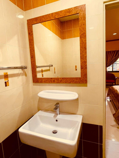 Bathroom 3, Minicost Apartment & Guesthouse, Muang Chiang Mai