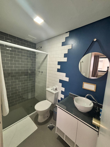 Bathroom, Hotel Biena Sena Madureira Vila Mariana com cozinha e garagem 1009, São Paulo