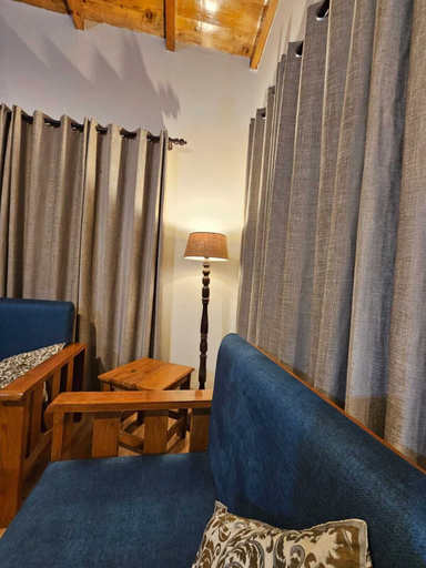 Others 5, Laspa Cottage, Nainital