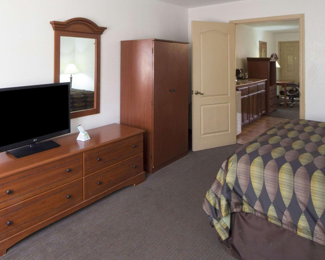 Bedroom 4, Quality Inn & Suites La Puerta, Starr