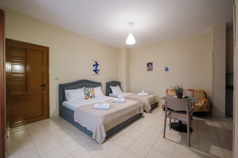 Bedroom 4, Kalpazo Kaja Vila Garden, Kavajës