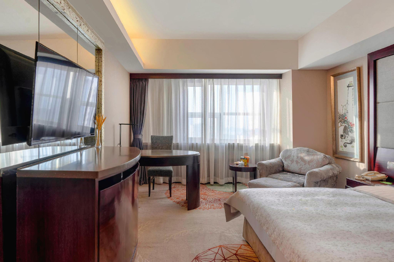 Bedroom 2, Harbin Jingu Hotel, Harbin
