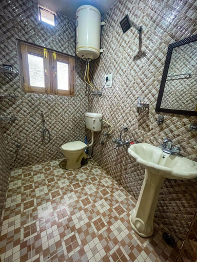 Others 3, Nature's Resort, Srinagar