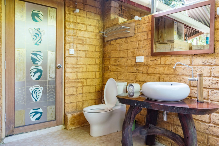 Bathroom 3, Baandin Chiewlarn Resort, Ban Ta Khun