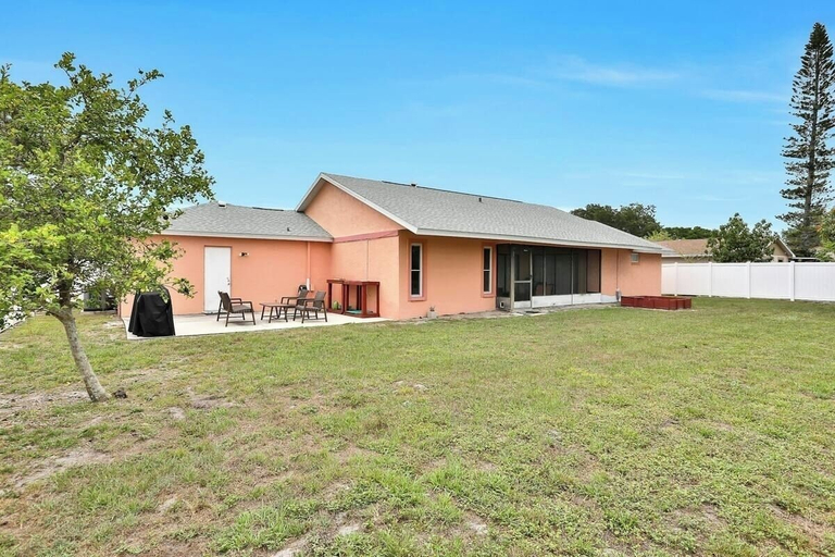 Others 4, Renovated 3BR Dog Friendly Pond View W/D, Manatee