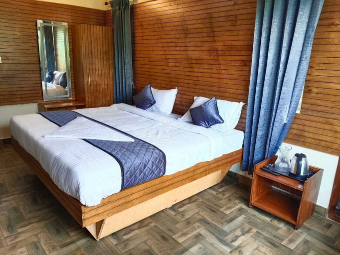 Bedroom 4, MISTY VALLEY INN, Dindigul