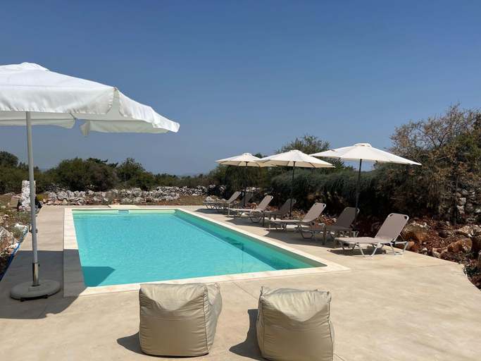 Sport & Beauty 5, Garden Villa Near Chanias Coastline, Crete