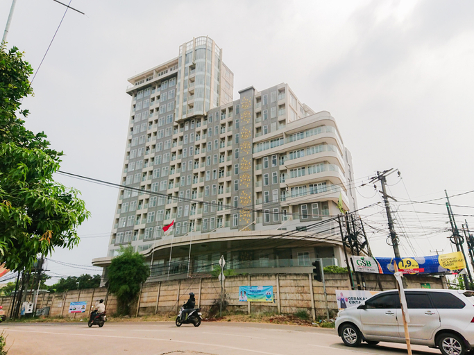 Others 3, White Tone Studio at Amazana Serpong Apartment By Travelio, Tangerang Selatan