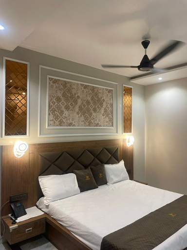 Bedroom 5, Shehnai Resorts, Ludhiana