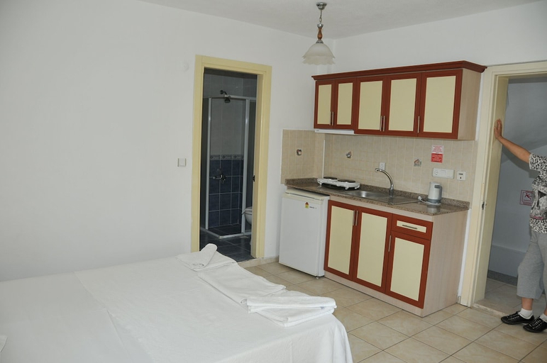 Bedroom 1, Club Ekinci Palace, Marmaris