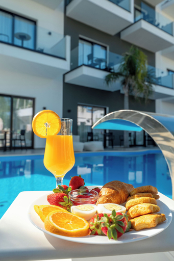 Food & Drinks 5, Absolute Hotel, Sarandës