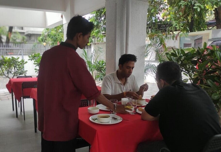 Food & Drinks 4, Saara Residency, Pune