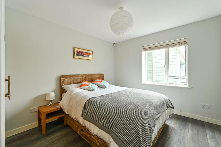 Bedroom 2, Le Var - Beachfront home in Bracklesham Bay, West Sussex