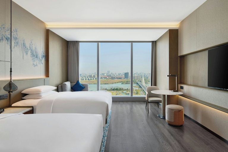 Bedroom 2, Courtyard By Marriott Nantong, Nantong