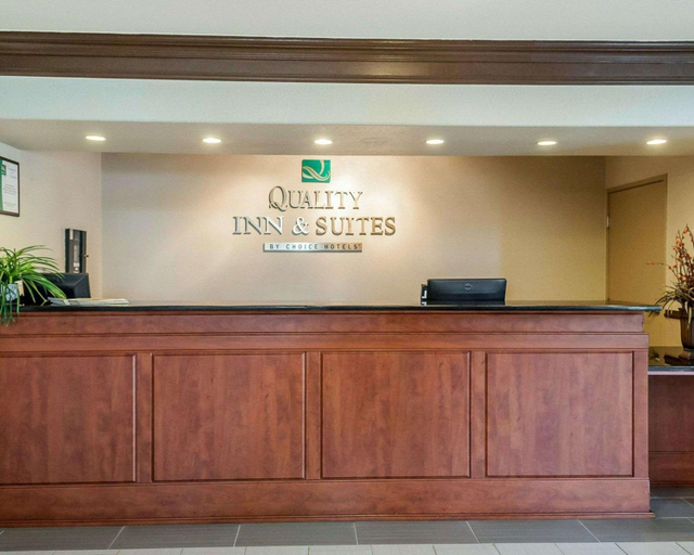 Public Area 2, Quality Inn & Suites Albuquerque West, Bernalillo