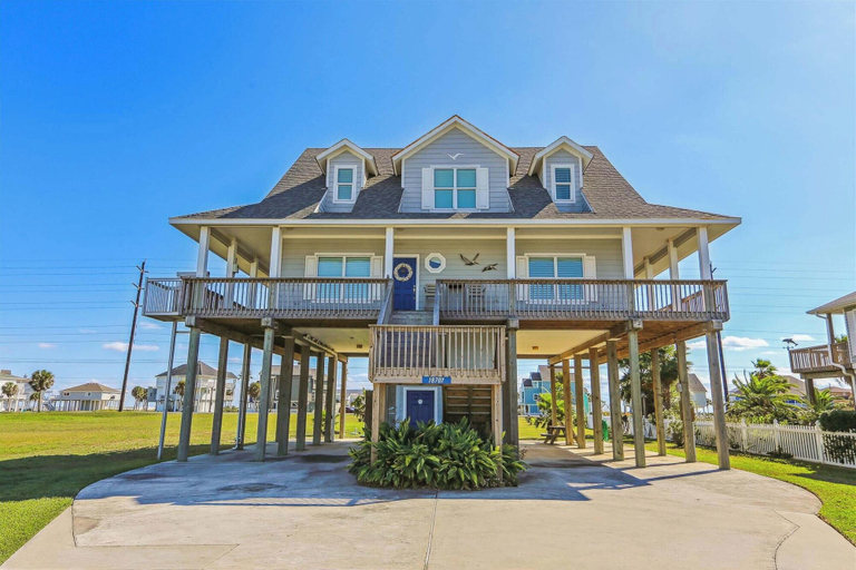 Exterior & Views 2, Cottage By The Sea by Ryson Vacation Rentals, Galveston