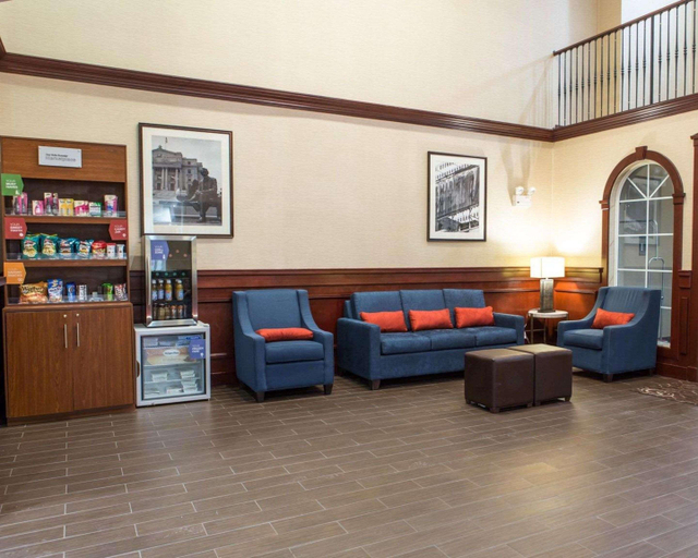 Public Area 2, Comfort Suites Newark - Harrison, Newark