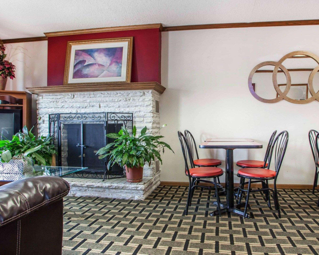 Others 5, Econo Lodge Cameron Area, De Kalb