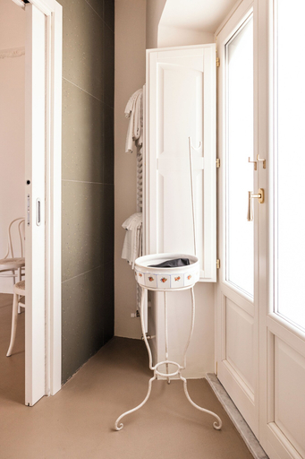 Bathroom 5, Bianko EcoChic, Enna