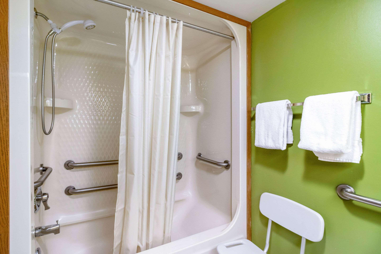 Bathroom 4, Sleep Inn Sioux Falls Airport, Minnehaha