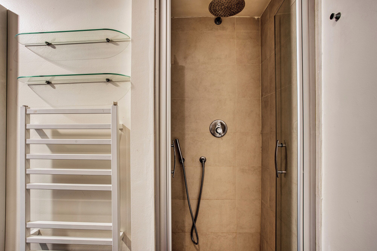 Bathroom 3, Cosy 1BR flat near Park, Milano