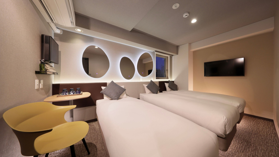 Bedroom 4, Tennoji Crystal Hotel, Osaka