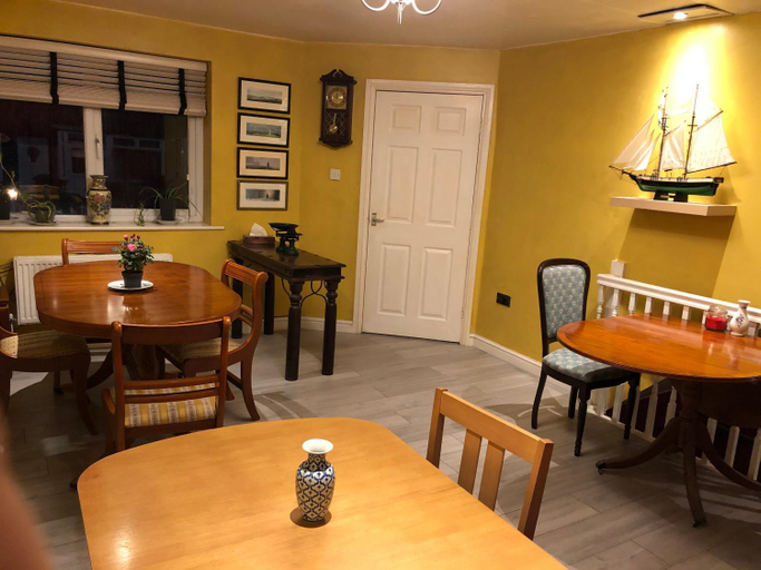 Food & Drinks 2, BFamily-Jacks Court, Tameside