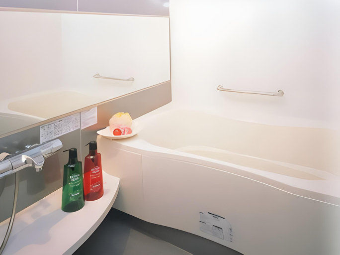 Bathroom 4, Plaza Fuyo Hotel, Fukuoka