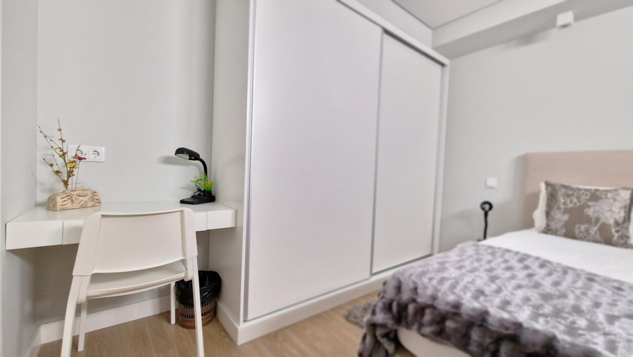 Others 3, Casa D'Alem I & II by LovelyStay, Machico
