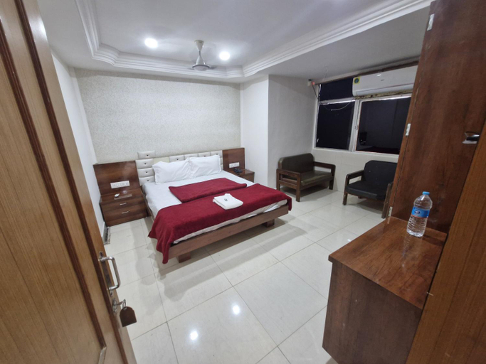 Others 2, Hotel Paradise, Jamnagar
