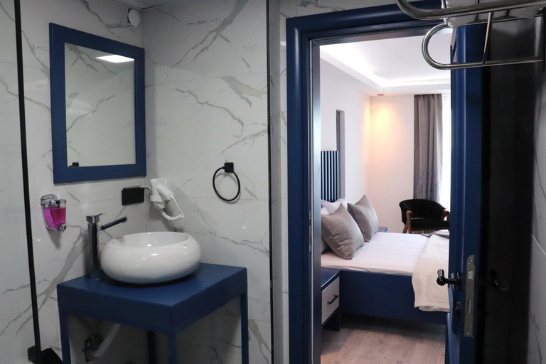 Bathroom 4, Blue Ay Boutique Hotel, Merkez