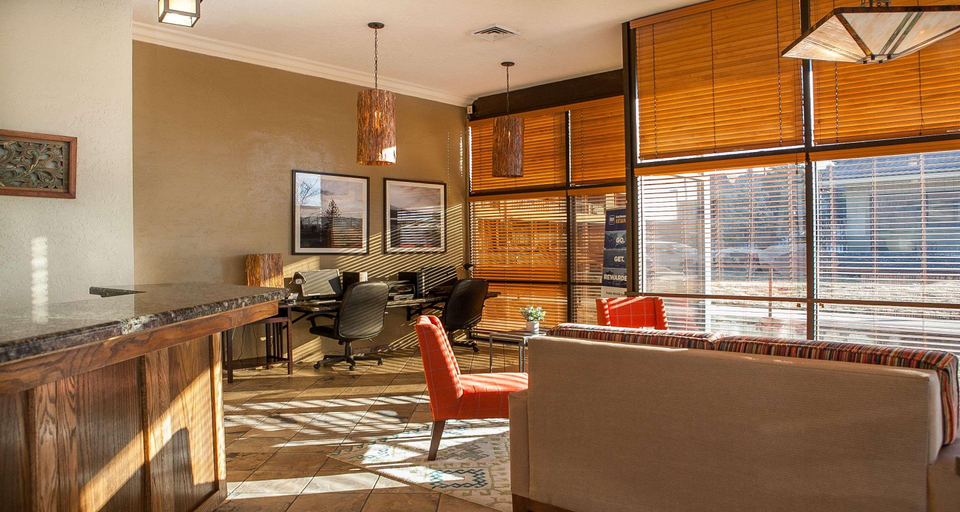 Public Area 2, Best Western Foothills Inn, Elmore