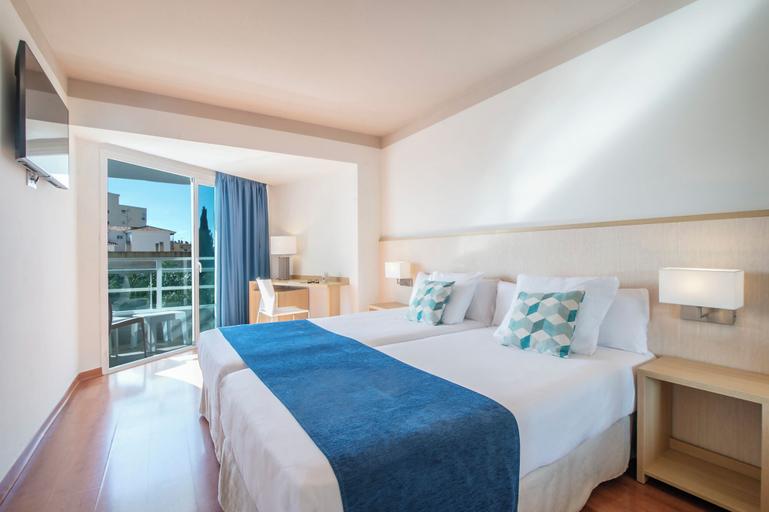 Bedroom 3, Hotel Costa Málaga (Adults Recommended) by Pierre & Vacances, Málaga
