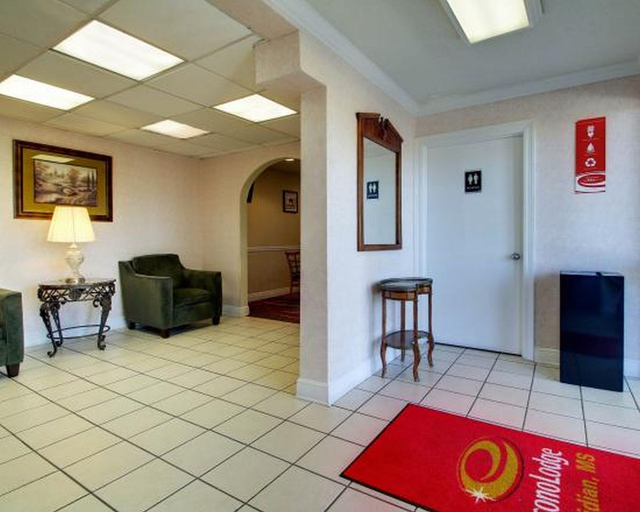 Public Area 2, Econo Lodge Meridian South, Lauderdale