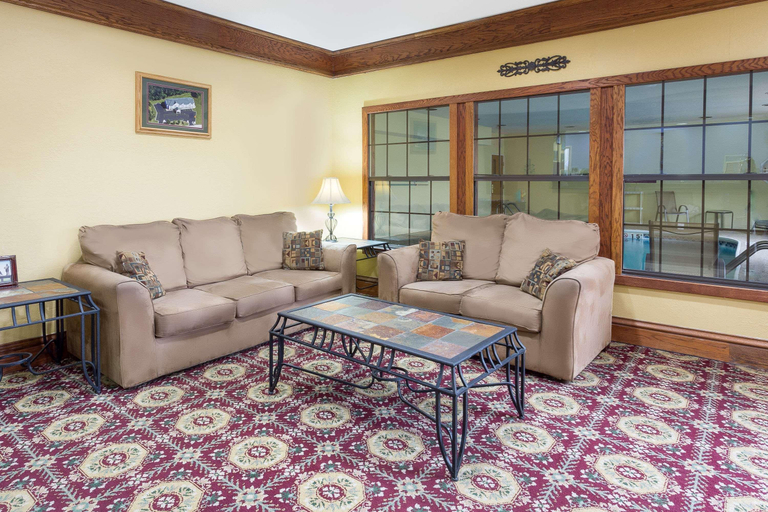 Public Area, Super 8 by Wyndham Freeport, Stephenson