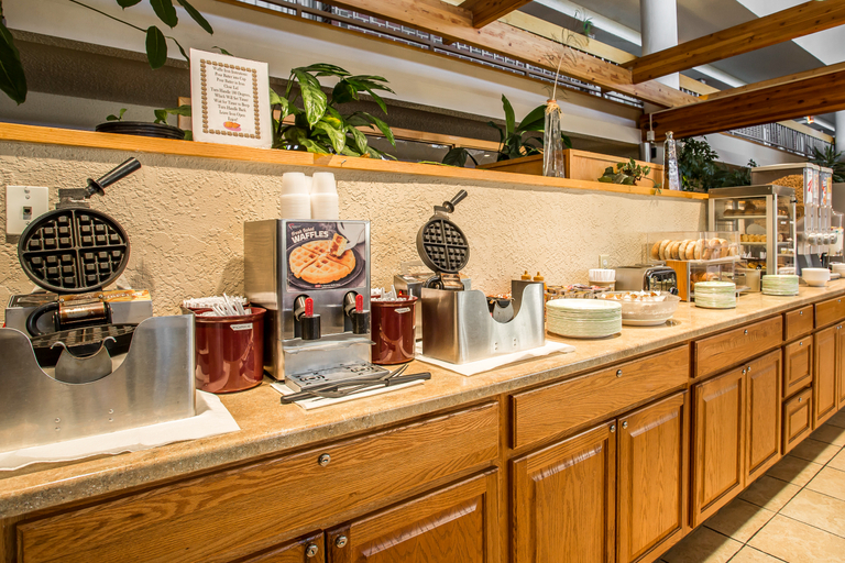 Food & Drinks 5, Clarion Inn North Grand Junction, Mesa