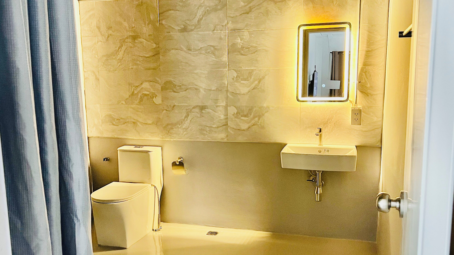 Bathroom 3, Momento Hotel and Cafe, Muang Khon Kaen