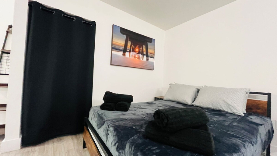 Room 4, Upper East Side Renovated Studio Free Parking, Miami-Dade