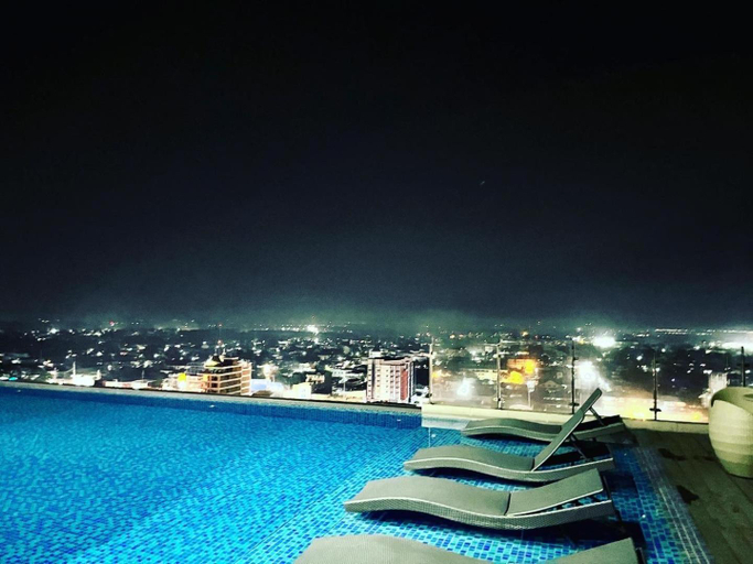 Sport & Beauty, Luxury Abode in Walk Street, Mabalacat