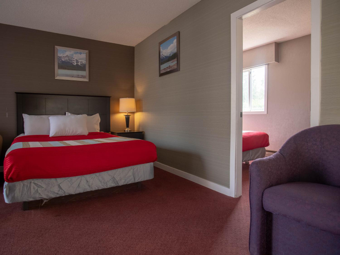 Bedroom 2, Best Budget Inn and Suites, Thompson-Nicola