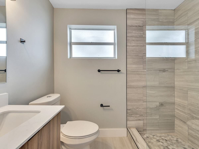 Others 3, The Shell on Walnut Studio With Bath Hollywood Beach Free Parking, Broward