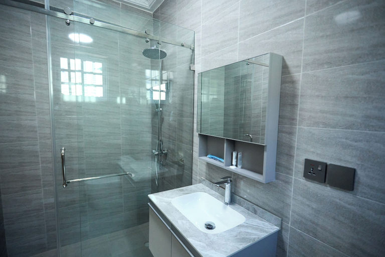 Bathroom 4, Abram Hills Hotel Ltd, Yilo Krobo