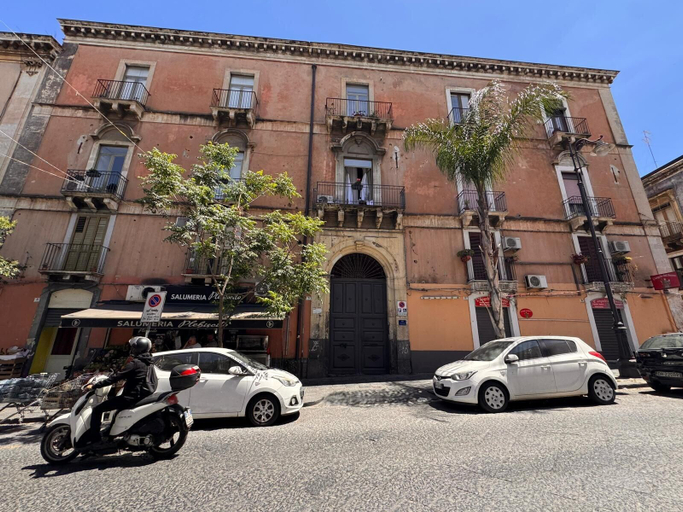 Exterior & Views, Dimore del Plebiscito B&B, Catania